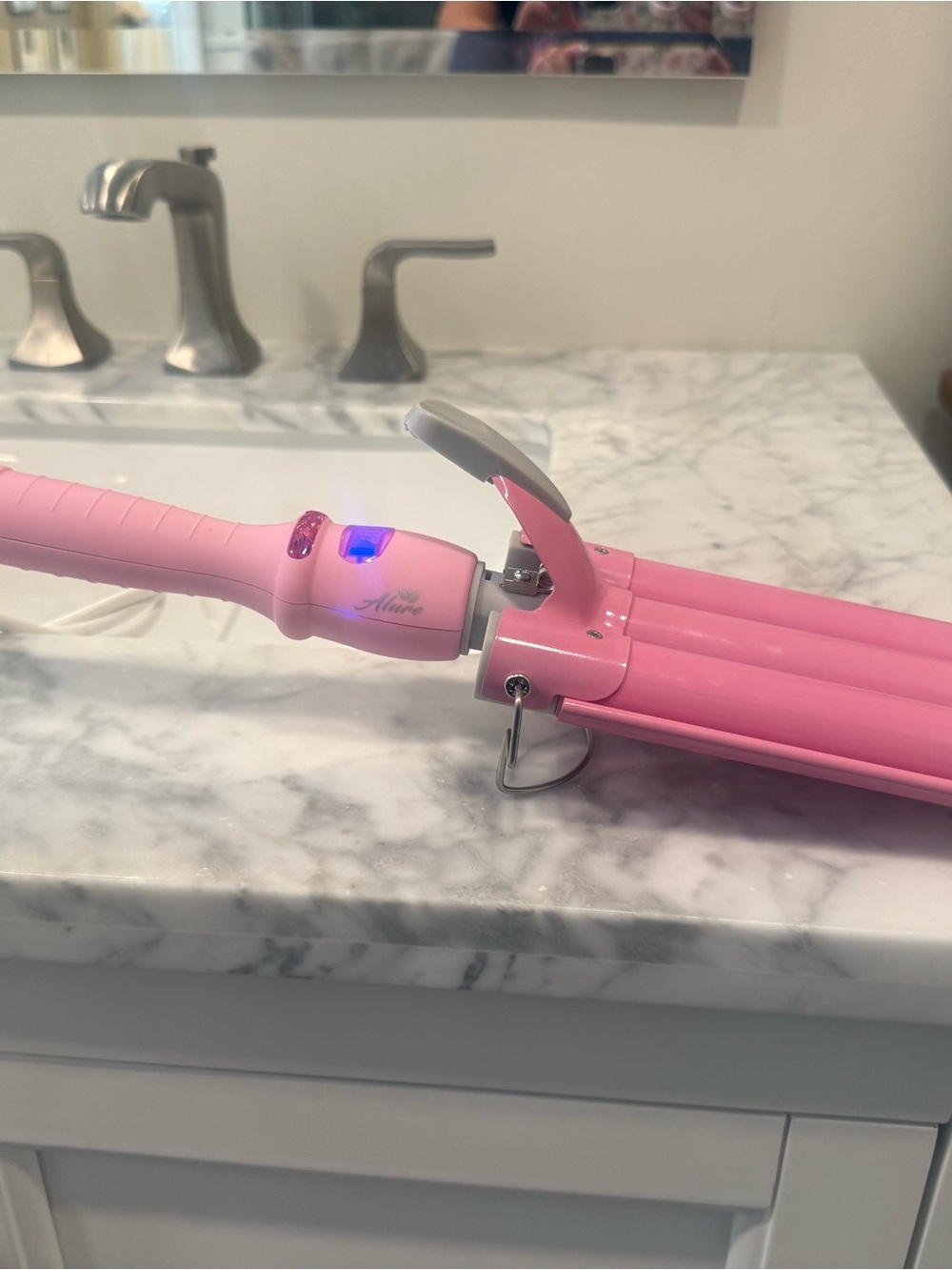Pink Triple-Barrel Hair Waver